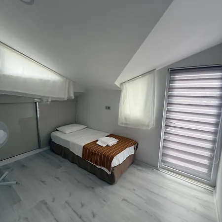 Ares Villari Villa *