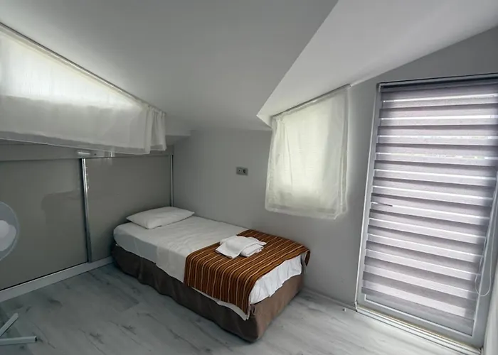 Ares Villari Villa *